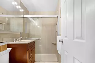 54-40 Little Neck Pkwy, Little Neck, NY 11362 - Photo 20