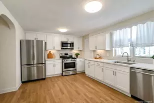 51-19 34th St, Long Island City, NY 11101 - Photo 8