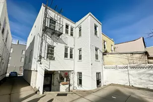 51-19 34th St, Long Island City, NY 11101 - Photo 18