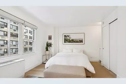 333 E 66th Street #5R, New York City, NY 10021 - Photo 2