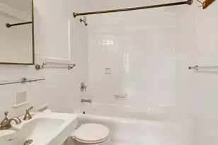 299 W 12th St, New York City, NY 10014 - Photo 8