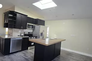 162-16 77th Rd, New York City, NY 11366 - Photo 10