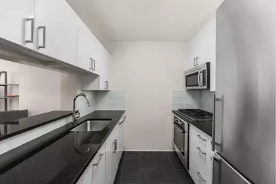 300 E 64th Street #6E, New York, NY 10021 - Photo 4