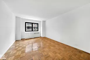 176 E 77th St, New York City, NY 10075 - Photo 4