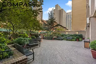 400 E 70th St, New York City, NY 10021 - Photo 14