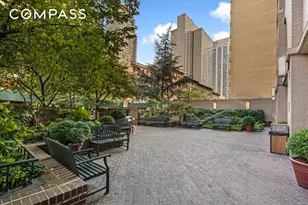 400 E 70th St, New York City, NY 10021 - Photo 14