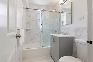 205 E 238th St, New York City, NY 10470 - Photo 8