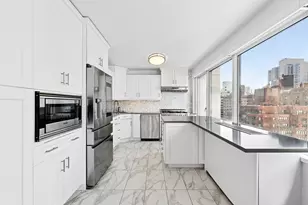 300 E 59th St, New York, NY 10022 - Photo 6