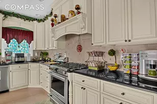 909 Jewett Ave, New York City, NY 10314 - Photo 16