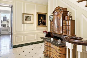 563 Park Ave, New York City, NY 10021 - Photo 1