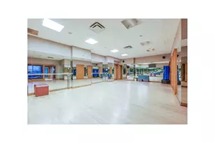 415 E 37th St, New York City, NY 10016 - Photo 18