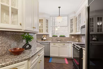 11 E 73rd Street #1D, New York City, NY 10021 - Photo 10