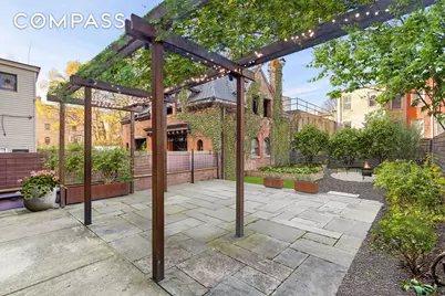 859 St Marks Avenue, New York City, NY 11213 - Photo 10