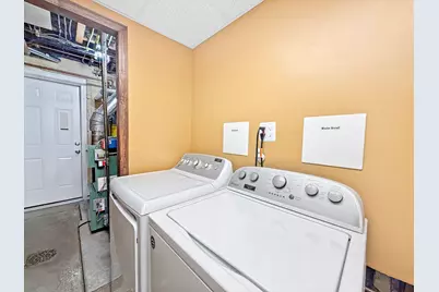 2055 E 34th Street, New York City, NY 11234 - Photo 16