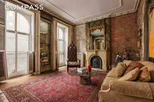35 Stuyvesant St, New York, NY 10003 - Photo 4