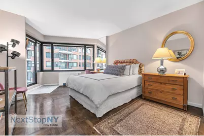 60 Sutton Place S #8GN, New York City, NY 10022 - Photo 8