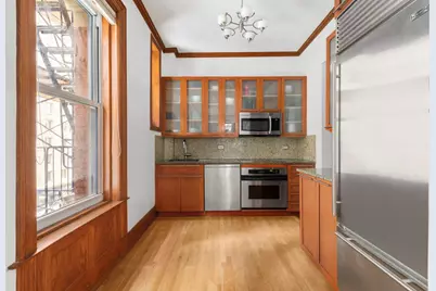 57 W 58th Street #4C, New York, NY 10019 - Photo 4