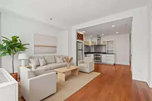 44-27 Purves St, New York City, NY 11101 - Photo 2