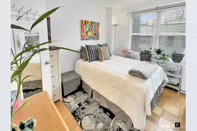 363 E 76th Street #8-K, New York City, NY 10021 - Photo 2