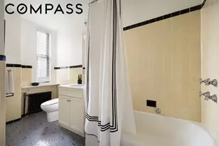 137 Riverside Dr, New York City, NY 10024 - Photo 14