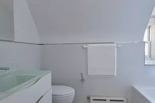 34-29 87th St, New York City, NY 11372 - Photo 10