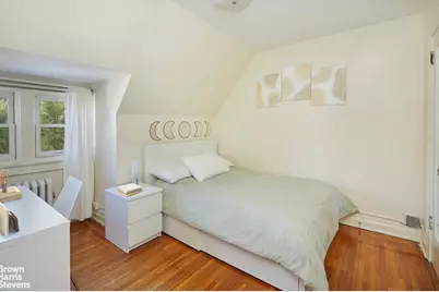 34-29 87th Street, New York City, NY 11372 - Photo 12