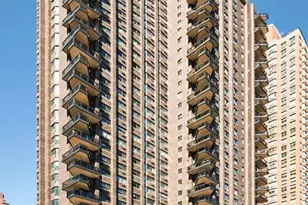 1725 York Ave, New York City, NY 10128 - Photo 18