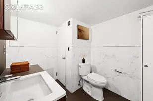 275 Water St, New York City, NY 10038 - Photo 16