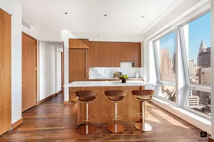 400 5th Ave, New York City, NY 10018 - Photo 2