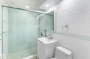510 East 86th St, New York City, NY 10028 - Photo 16