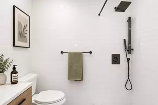 19-61 80th St, New York City, NY 11370 - Photo 14