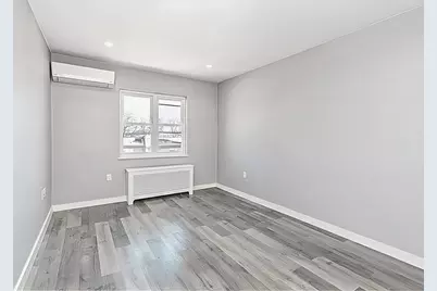 19-61 80th Street, New York City, NY 11370 - Photo 4