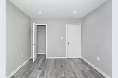 19-61 80th Street, New York City, NY 11370 - Photo 6