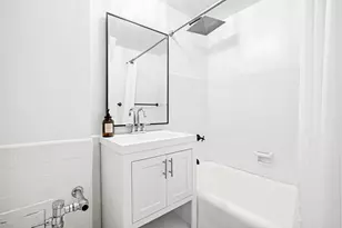 25 Tudor City Pl, New York City, NY 10017 - Photo 4