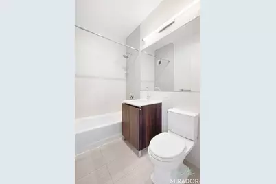 15 Park Row #20A, New York, NY 10038 - Photo 4