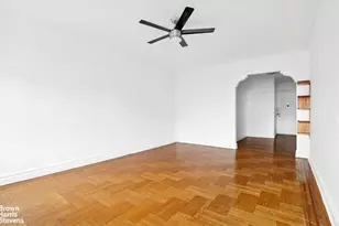 35-20 73rd St, New York City, NY 11372 - Photo 2