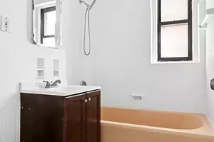 35-20 73rd St, New York City, NY 11372 - Photo 8