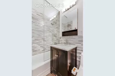 201 E 21st Street #4M, New York, NY 10010 - Photo 8