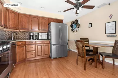 131 Crossfield Avenue, New York, NY 10312 - Photo 4