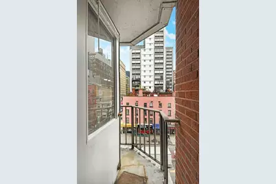 170 W 23rd Street #5M, New York City, NY 10011 - Photo 6