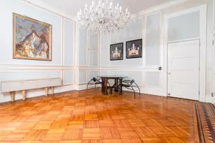 205 W 57th St, New York City, NY 10019 - Photo 14