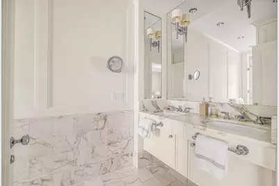 910 Park Avenue #12N, New York, NY 10075 - Photo 8