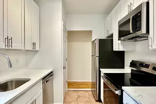 209 W 108th St, New York City, NY 10025 - Photo 4