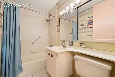 531 Main Street #509, New York, NY 10044 - Photo 8