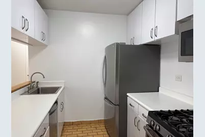 377 Rector Place #5H, New York City, NY 10280 - Photo 4