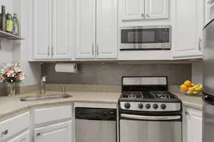 345 E 81st St, New York City, NY 10028 - Photo 6