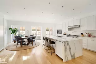 318 W 20th St, New York, NY 10011 - Photo 4