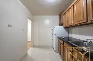 140-18 Burden Crescent, New York City, NY 11435 - Photo 2