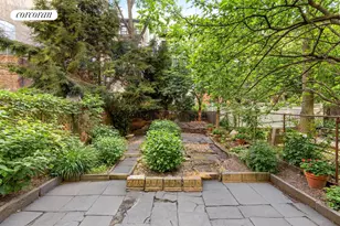 524 E 6th St, New York City, NY 10009 - Photo 6