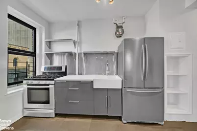 825 Walton Avenue #5G, Bronx, NY 10451 - Photo 2